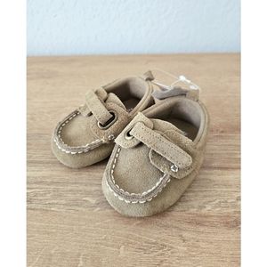 The Children's Place | NWT Suede Velcro Moccasin Shoes